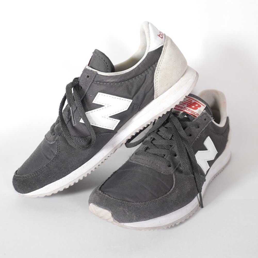 Size 7 - New Balance WL220RB Grey